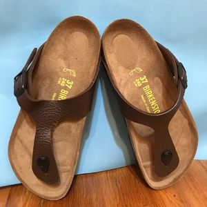 Birkenstock Gizeh Brown Sandals